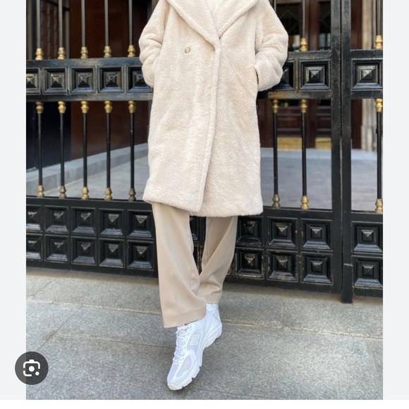 Babaton Teddy coat faux fur size M - Picture 7 of 11